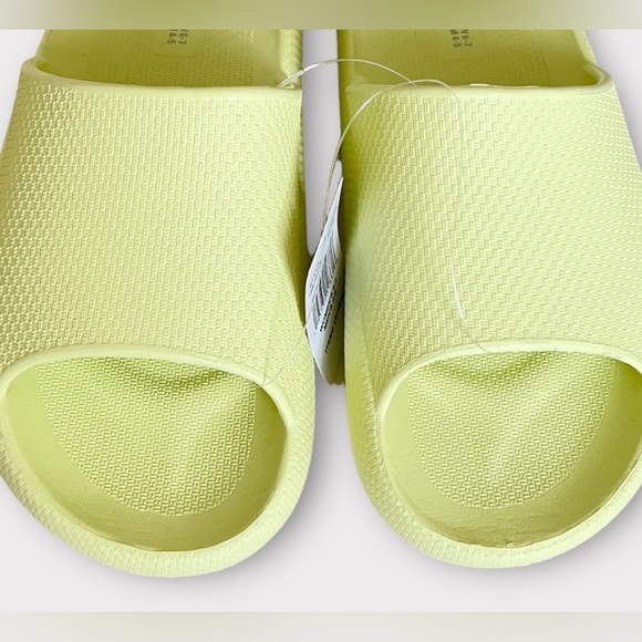 NWT 2 Pair 32 Degrees Cool Cushion Slide Sandals Yellow & Orange men/women Sz XL - Picture 7 of 8